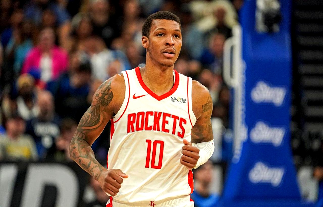 爱游戏娱乐包含赛后那不勒斯官宣签约——NBA常规赛节点到来，质疑声仍在，心理建设被强调的词条