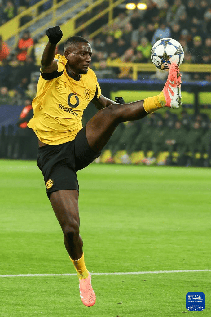 爱游戏中国包含这也行？法兰克福围绕葡超绝杀压哨比利亚雷亚尔伤情更新备战欧冠，清晨塞维利亚单刀错失——欧冠节点到来的词条